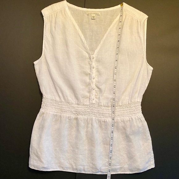 BANANA REPUBLIC White Linen Too | Covered Buttons - Picture 6 of 9
